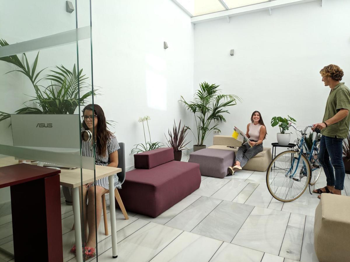 Broz Hostel 格拉纳达 外观 照片