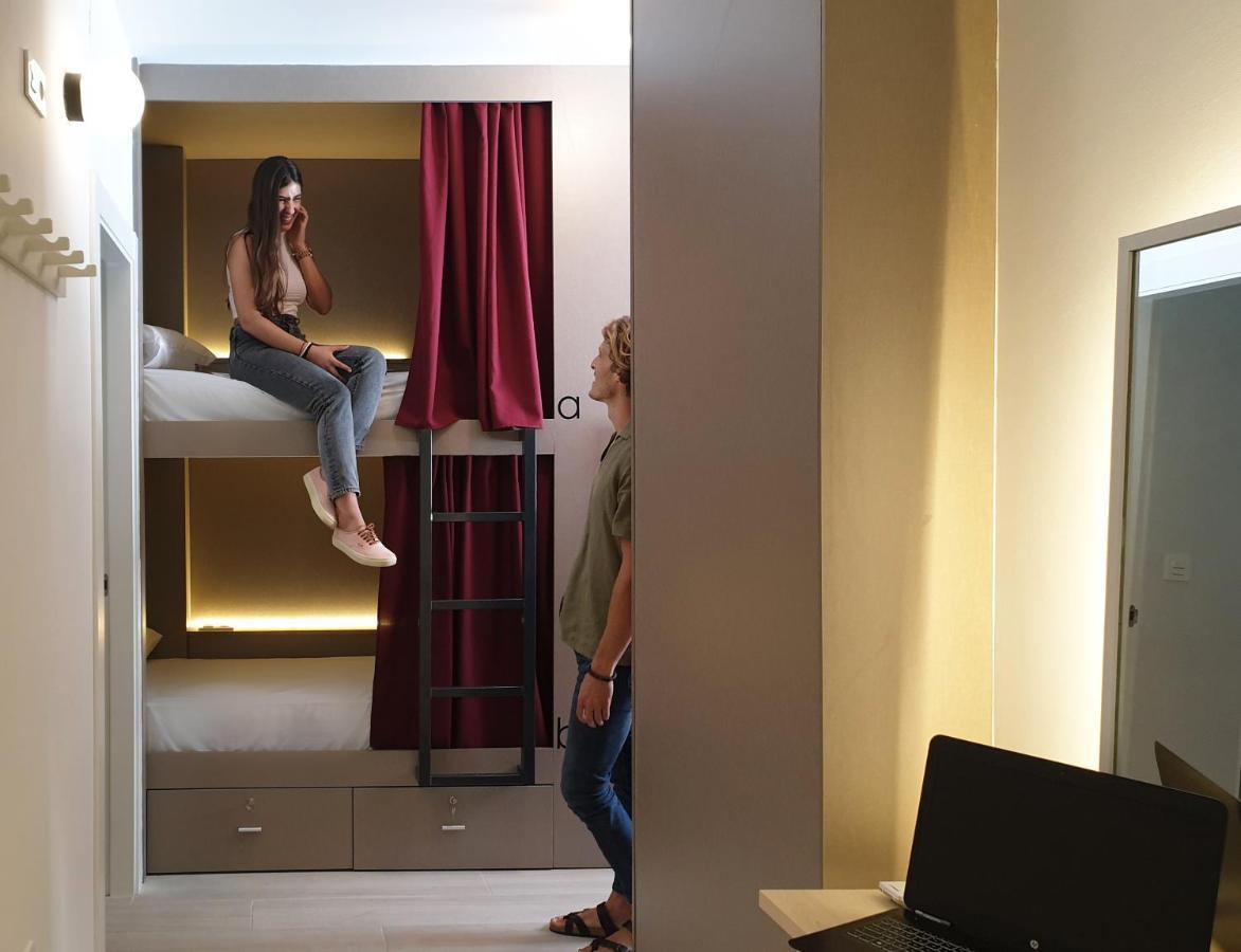 Broz Hostel 格拉纳达 外观 照片